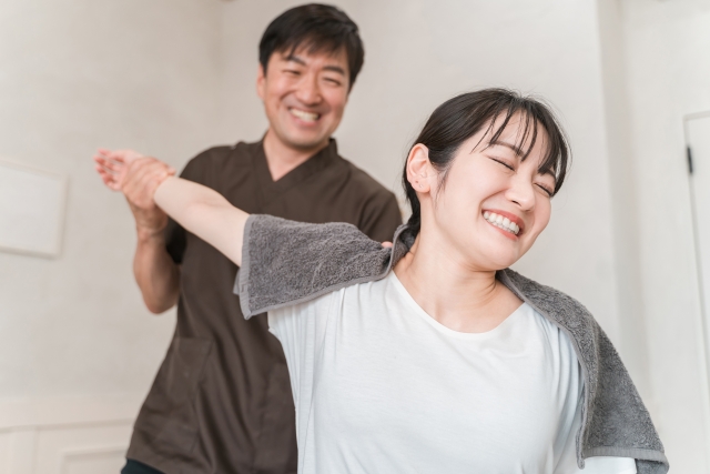 肩甲骨はがし